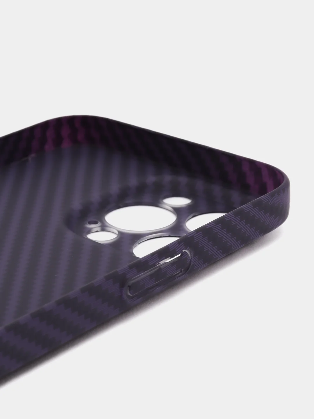 Фиолетовый чехол для iPhone 16, 16 Pro, 16 Pro Max, 15 pro, 15, 14, 14 Pro, 14 Pro Max Карбон Айфон
