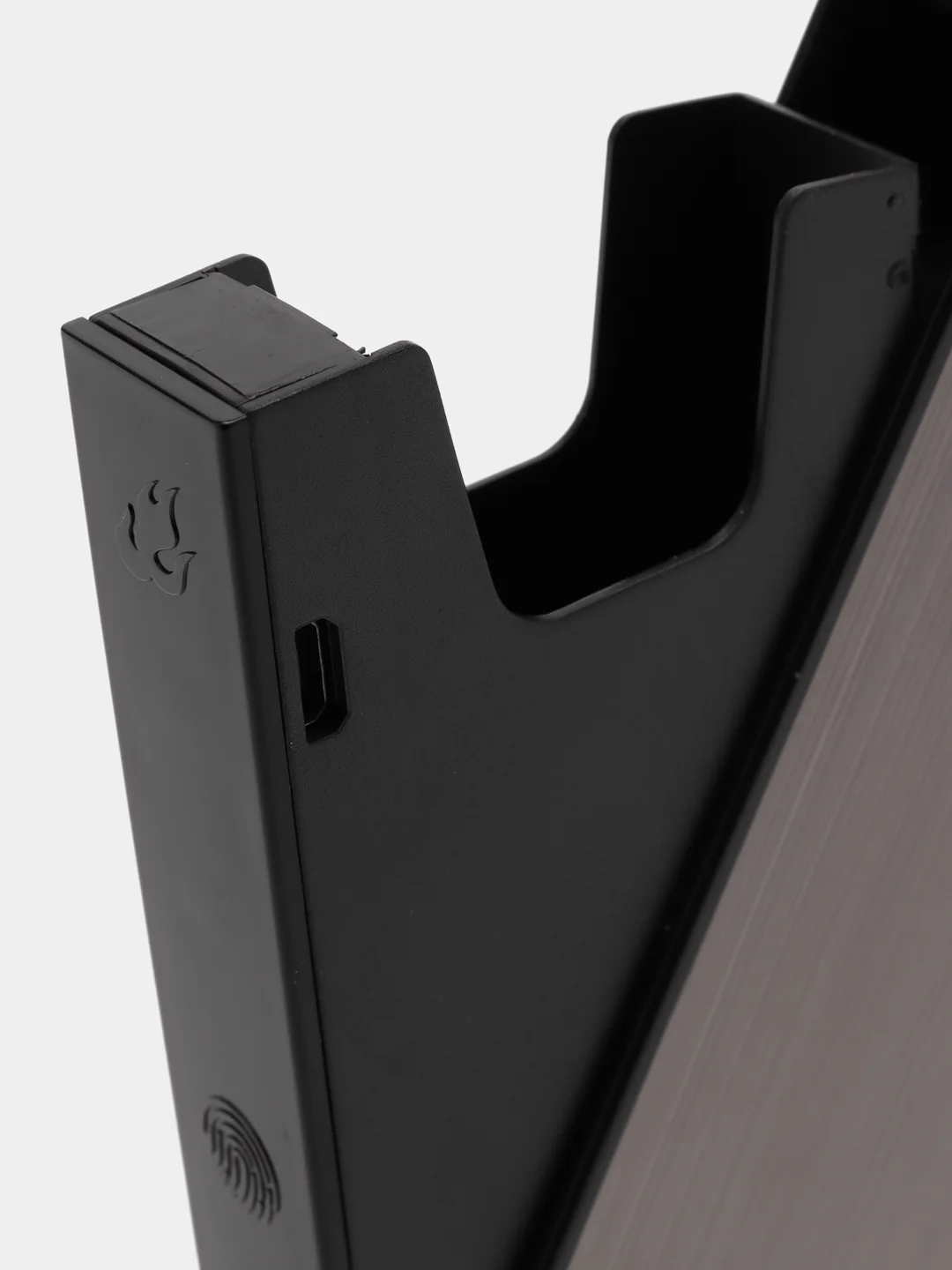 Портсигар с встроенной USB зажигалкой