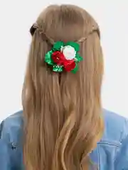 Алый заколки с бантиками