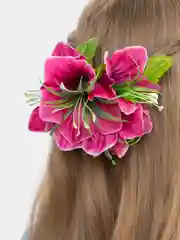 Тёмно-розовый заколки с бантиками