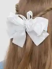 Белый резинки с бантиками