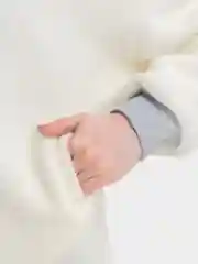 Белый худи, свитер, кардиган женский