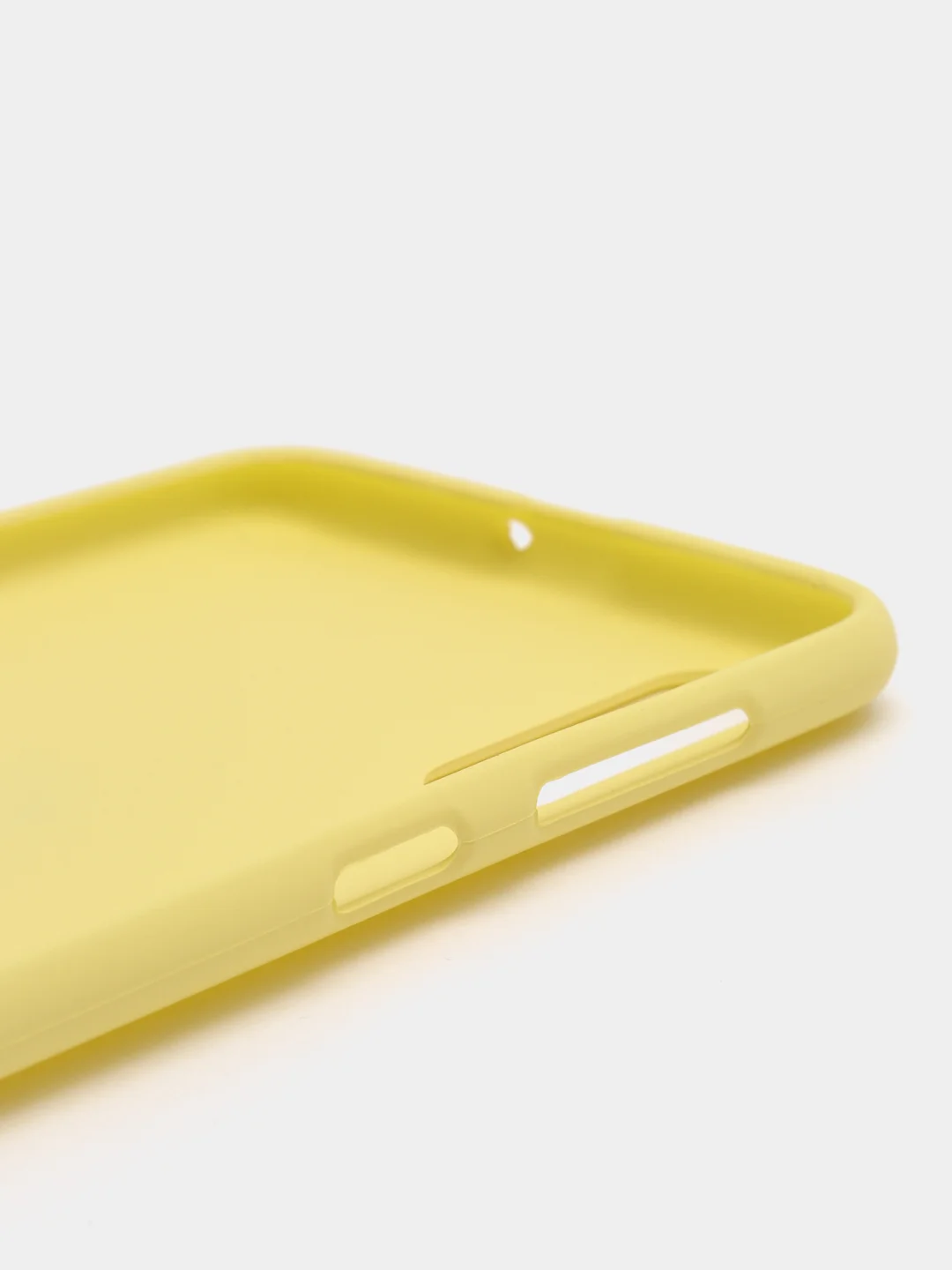 Светло-жёлтый чехол силиконовый с закрытым низом на Samsung J6(18)/S10P/A01/20/30/31/50/41/71/J4(18)/A7(18)