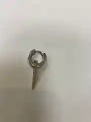 Серый меланж серьга унисекс