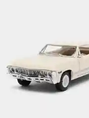 Бежевый машинка металлическая инерционная 1967 Chevrolet Impala (Импала) KT5418D 1:43 Kinsmart