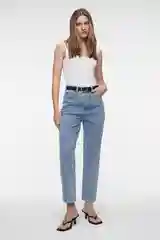 Голубой джинсы mom-fit укороченные с бархатным ремнем женские Befree