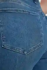 Джинсы женские mom fit летние с высокой посадкой и зауженными штанинами Befree