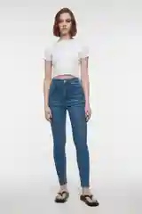 Джинсы женские mom fit летние с высокой посадкой и зауженными штанинами Befree