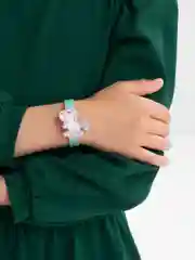Салатовый детский пластиковый браслет с единорогом