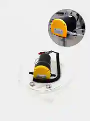 Желтый насос для откачки масла из двигателя 12V