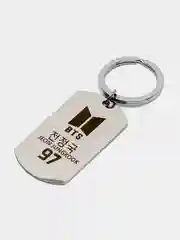 Брелок BTS, подвеска-жетон металлический для ключей с лазерной гравировкой