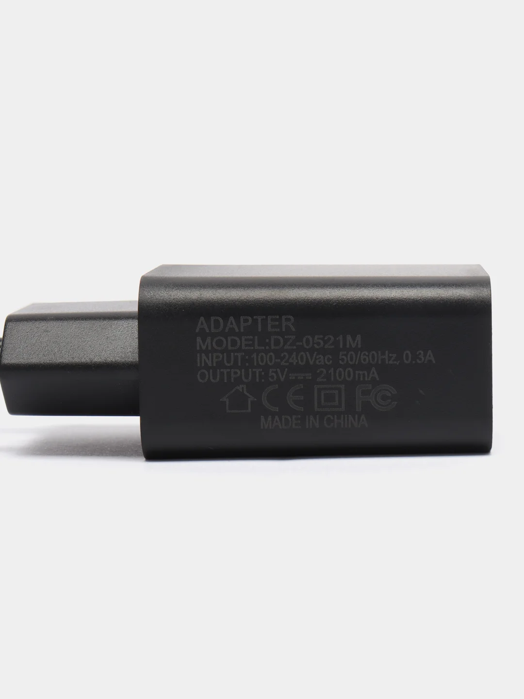 Черный блок питания универсальный, СЗУ USB 2,1A Зарядка для телефона