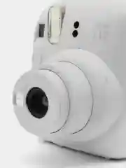 Белый фотоаппарат моментальной печати Fujifilm "Instax Mini 12"