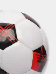 Рыжий футбольный мяч