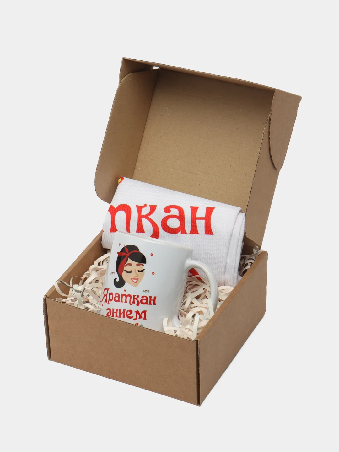 Красный подарочный набор маме на татарском языке (фартук + кружка)