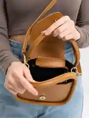 Коричневый сумка женская через плечо