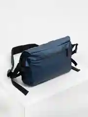 Серый сумка через плечо