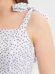 Белый платье в мелкий горошек