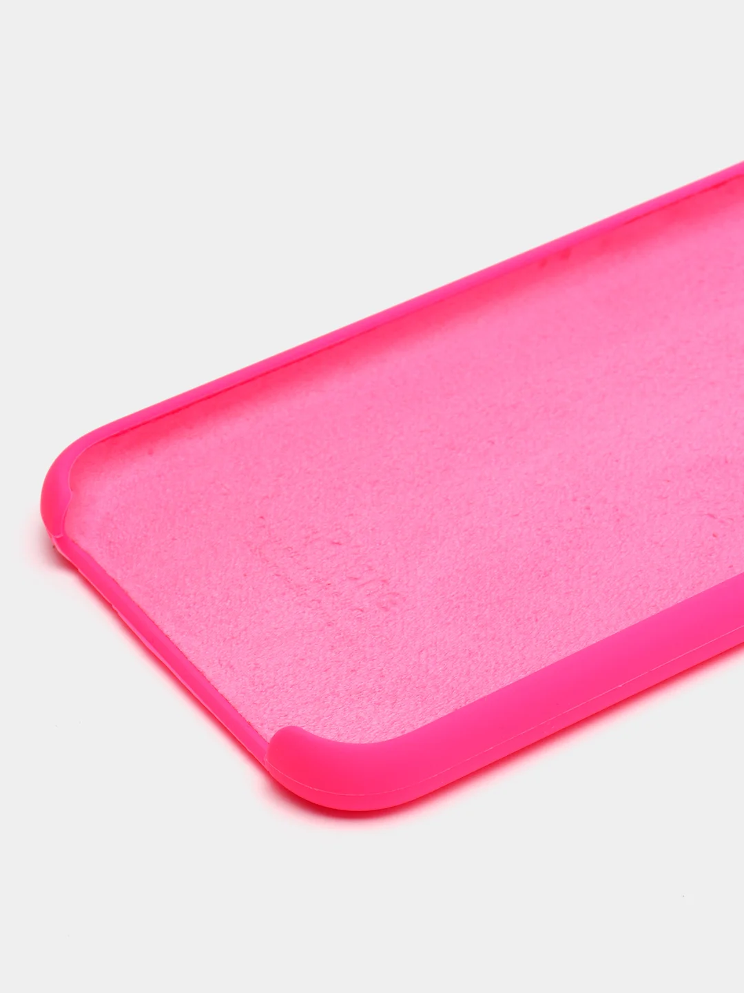 Розовый чехол на iPhone XR