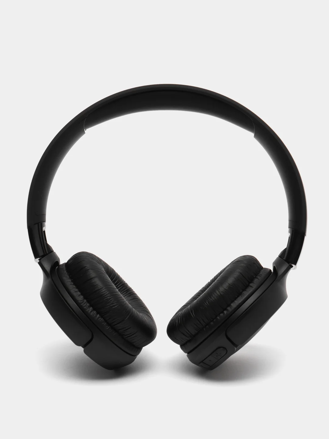 Черный наушники JBL Tune 520BT
