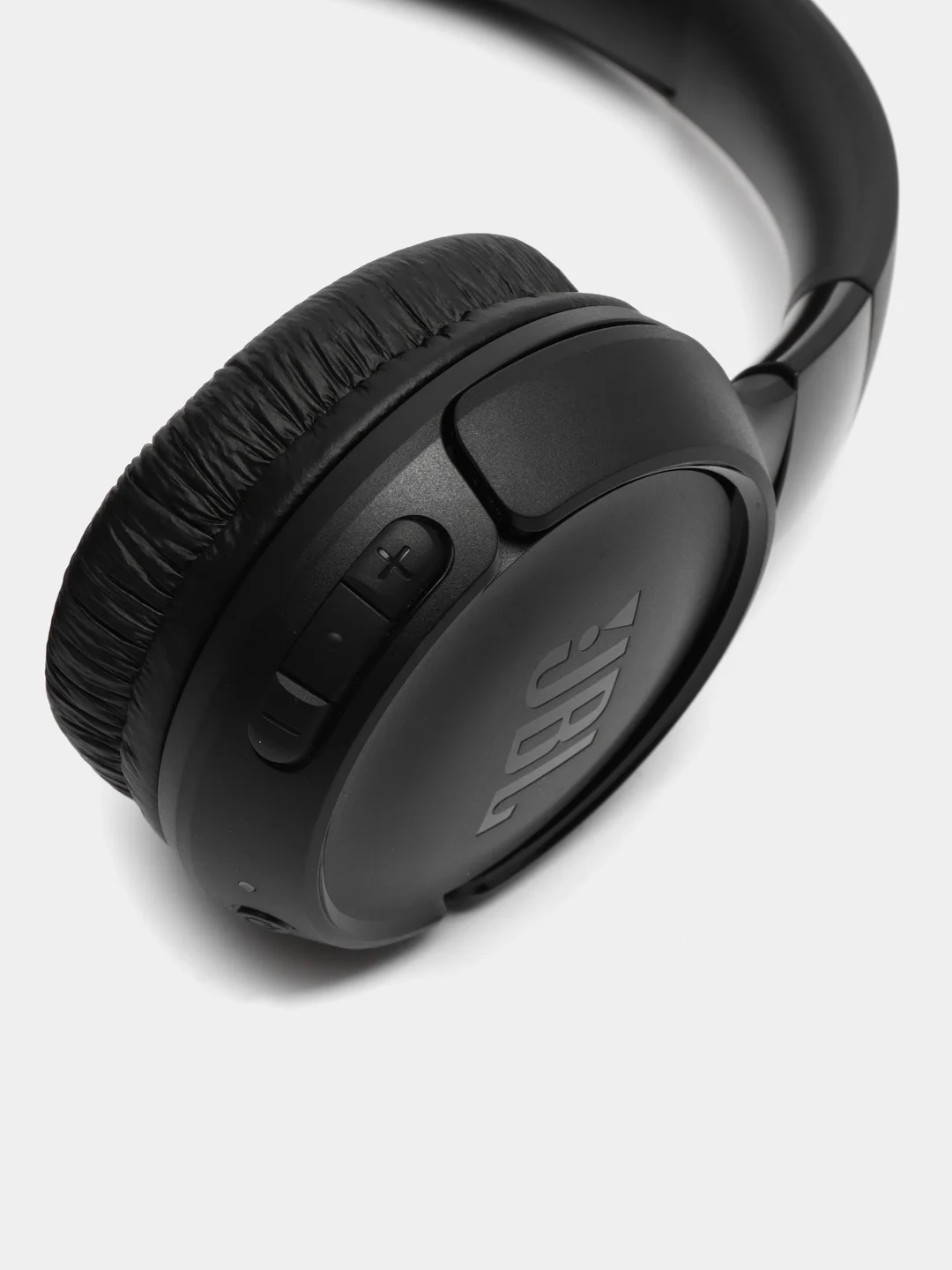 Черный наушники JBL Tune 520BT