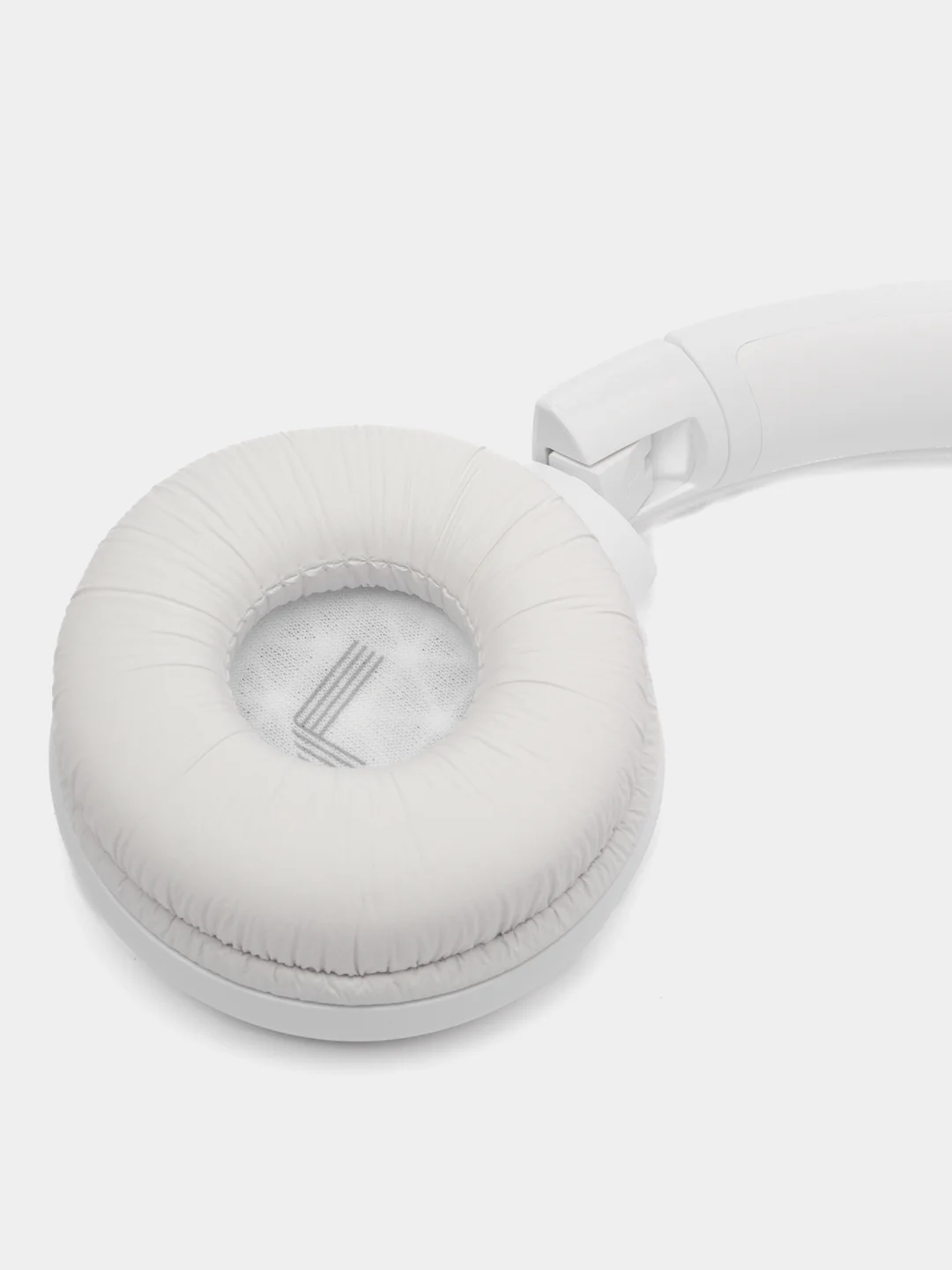 Белый наушники JBL Tune 520BT