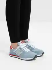 Голубой кроссовки женские весна, осень