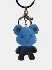 Синий брелок-игрушка медведь для ключей с карабином