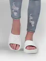 Белый сланцы женские, на высокой подошве