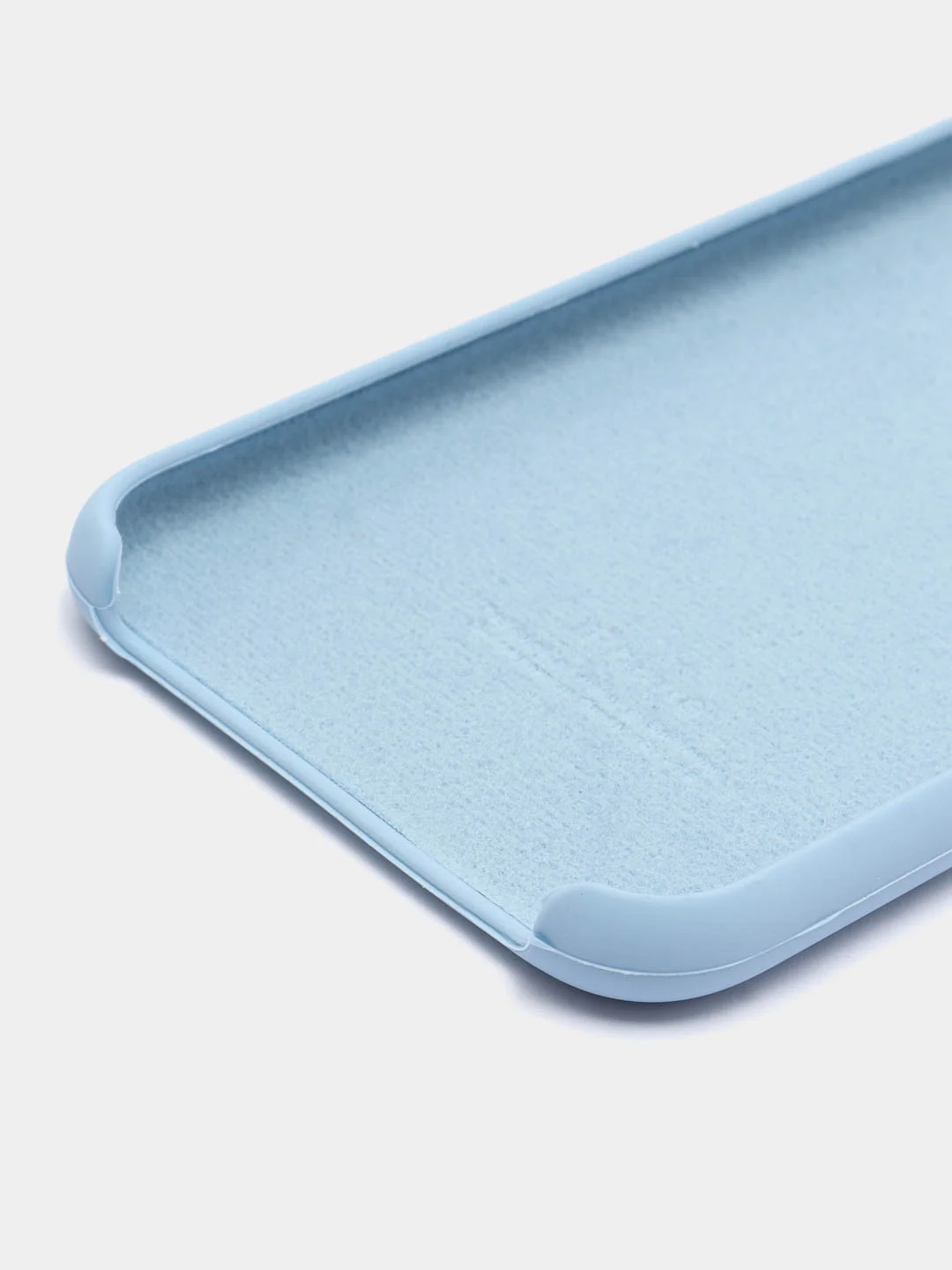 Светло-синий чехол Silicone Case для iPhone 11, с открытым низом