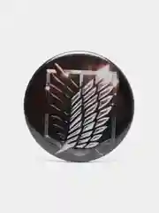 Манго значки Атака Титанов 37мм Atack on Titan