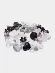 Черный бусины разноцветные