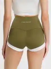 Зеленый спортивные женские шорты