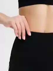 Черный спортивные женские шорты