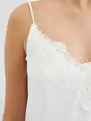 Бежевый топ с кружевом женский