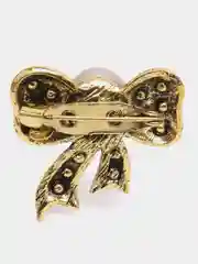 Бронзовый брошь "Бант"