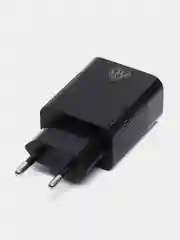 Черный сетевое зарядное устройство Максимум, быстрая зарядка QC3.0, 3xUSB, 3.4А