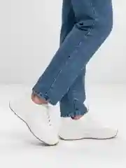 Белый кроссовки женские