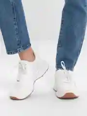 Белый кроссовки женские