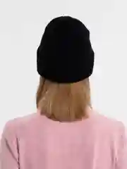 Черный шапка вязаная женская