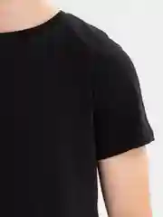 Черный футболка классическая