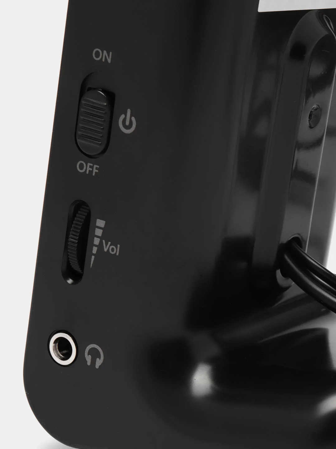Колонки компьютерные Defender Spk-225, 2.0, 4 Вт, пластик, черные, 513424