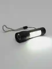 Ручной компактный фонарь от SimpleShop с регулировкой угла свечения, стробоскопом, USB
