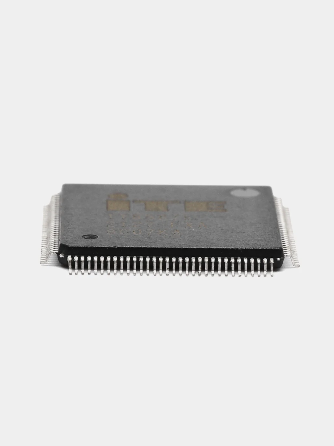 Мультиконтроллер IT8587E