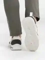 Белый кроссовки мужские