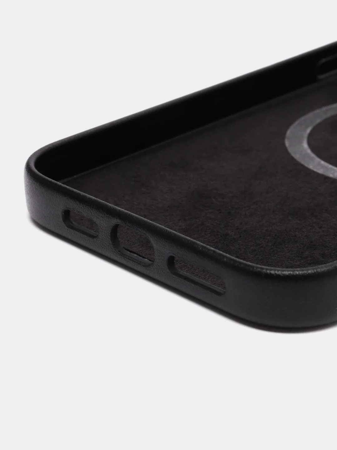 Черный чехол MagSafe для iPhone 13 Pro Max кожаный BROSCORP с защитой камер, микрофиброй, экокожа