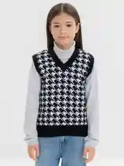 Черный жилет вязанный