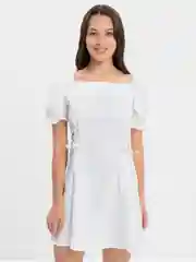Белый платье