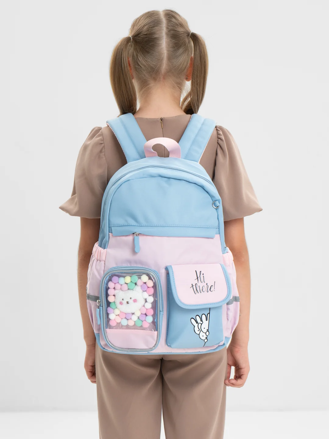 Рюкзак школьный для девочки Brauberg Pastel с термонашивками, Friendly bunnies, 271423