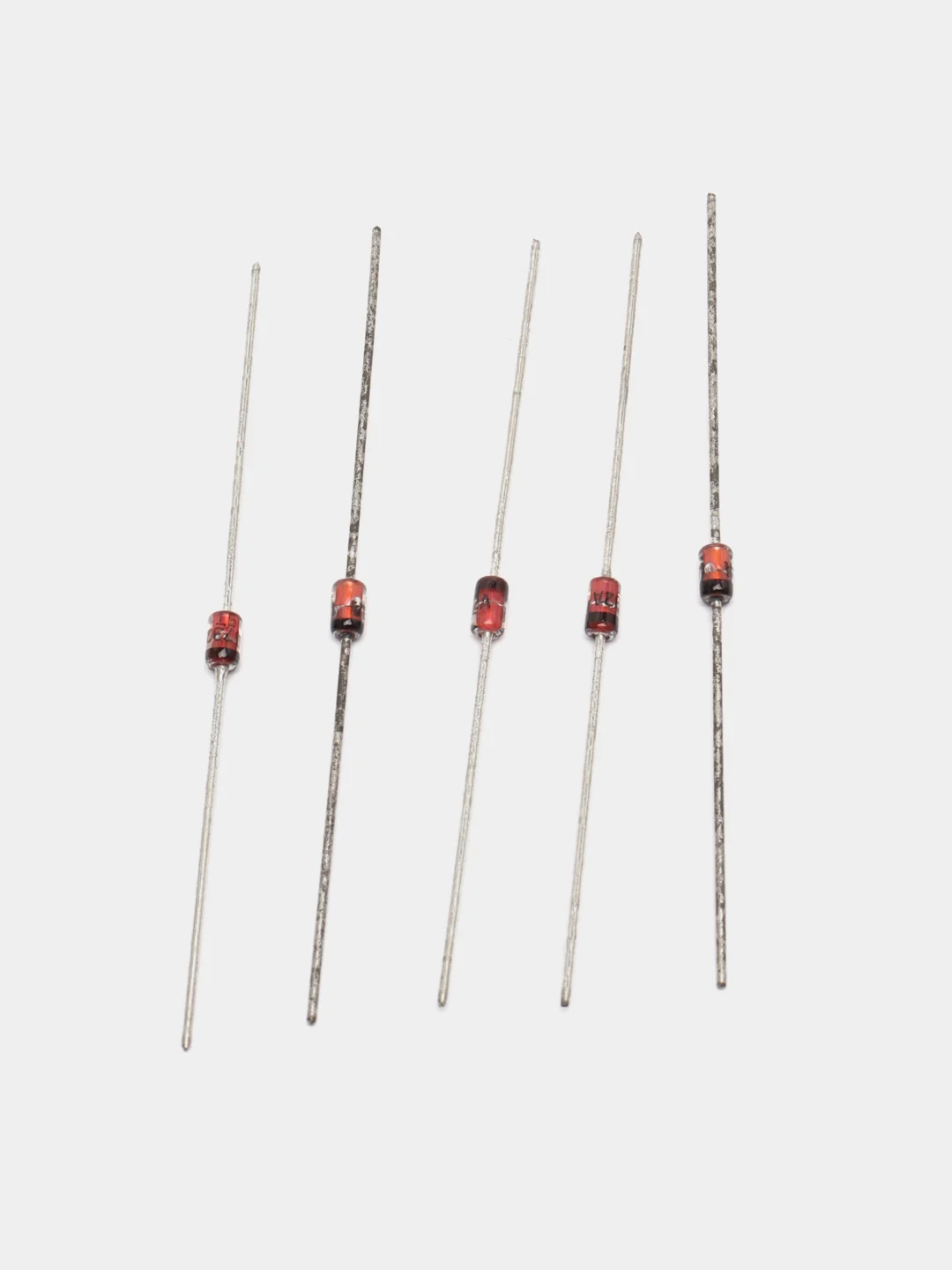 15 штук 4.7В 4V7 1N4732 Стабилитрон 1.3W